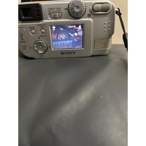 Sony Cyber-shot DSC-P31 2.0MP Digital Camera - Silver - Etsy