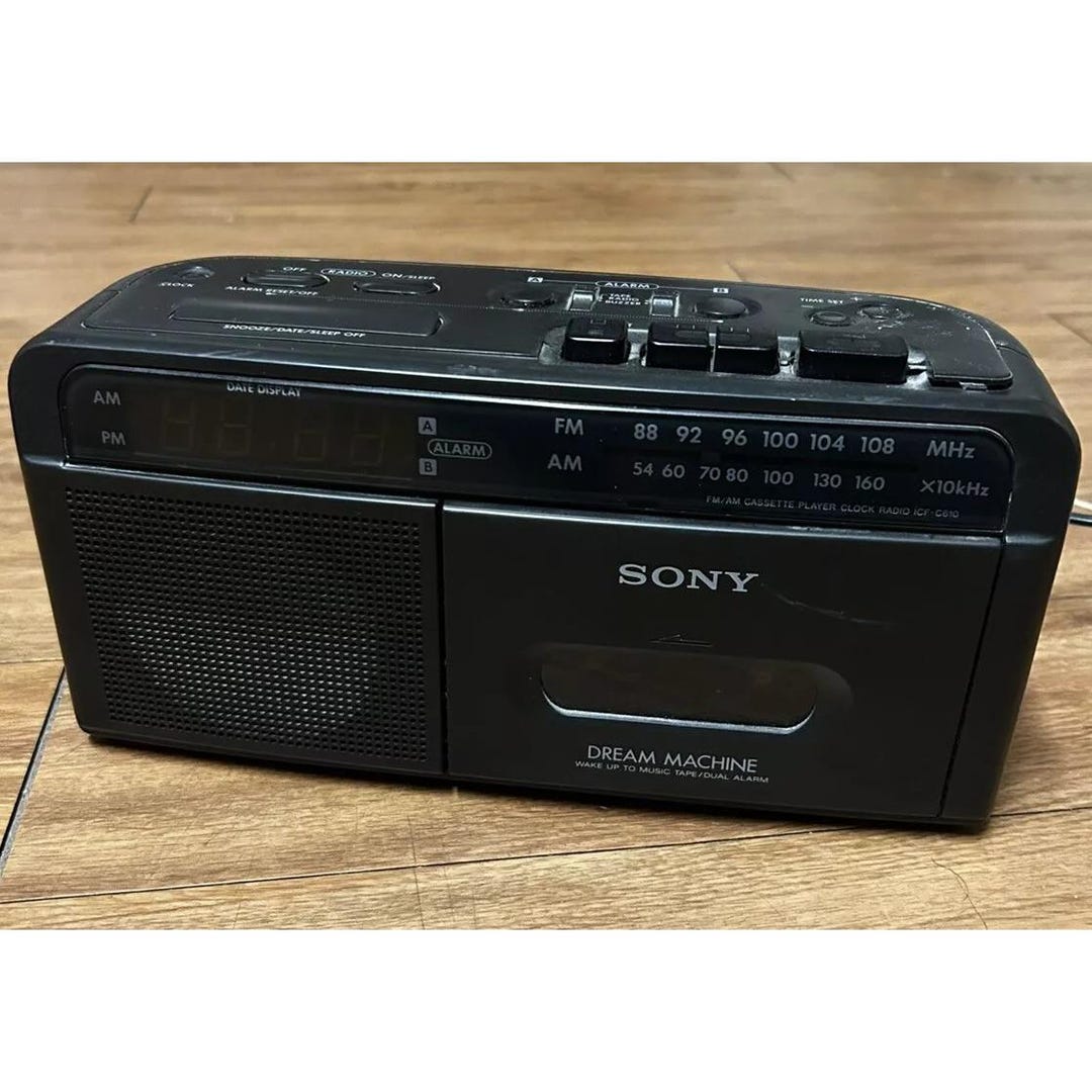 Sony Dream Machine Alarm Clock ICF-C610 AM/FM Radio Cassette