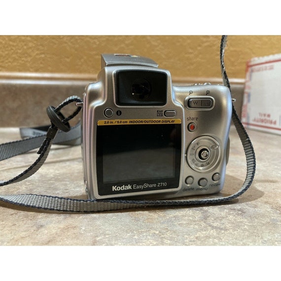 Kodak EasyShare Z710 Digital Camera w Strap 10x MP Silver