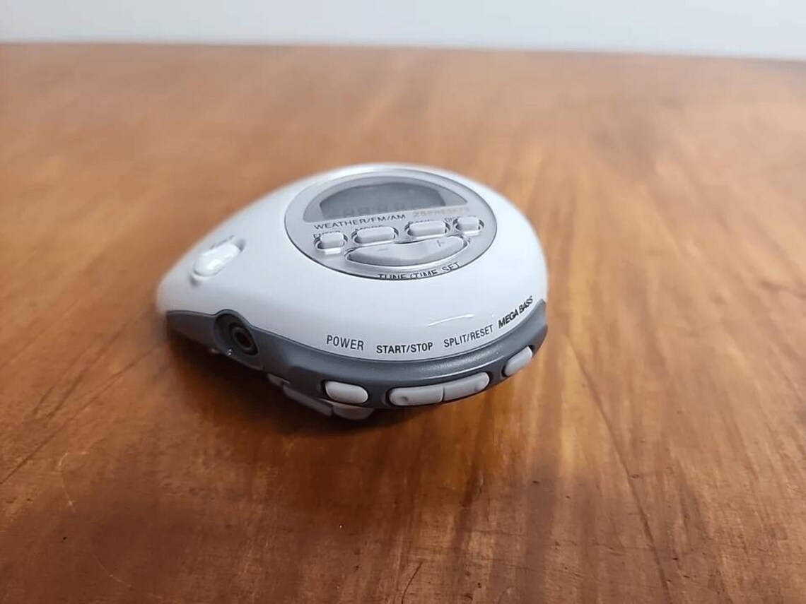 Sony SRFM85W S2 AM/FM Armband Walkman Radio, foto 3 di 4