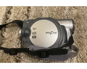 Hitachi DZ-GX5080A DVD Camcorder Cinema Res 30x Zoom 1500X Digital