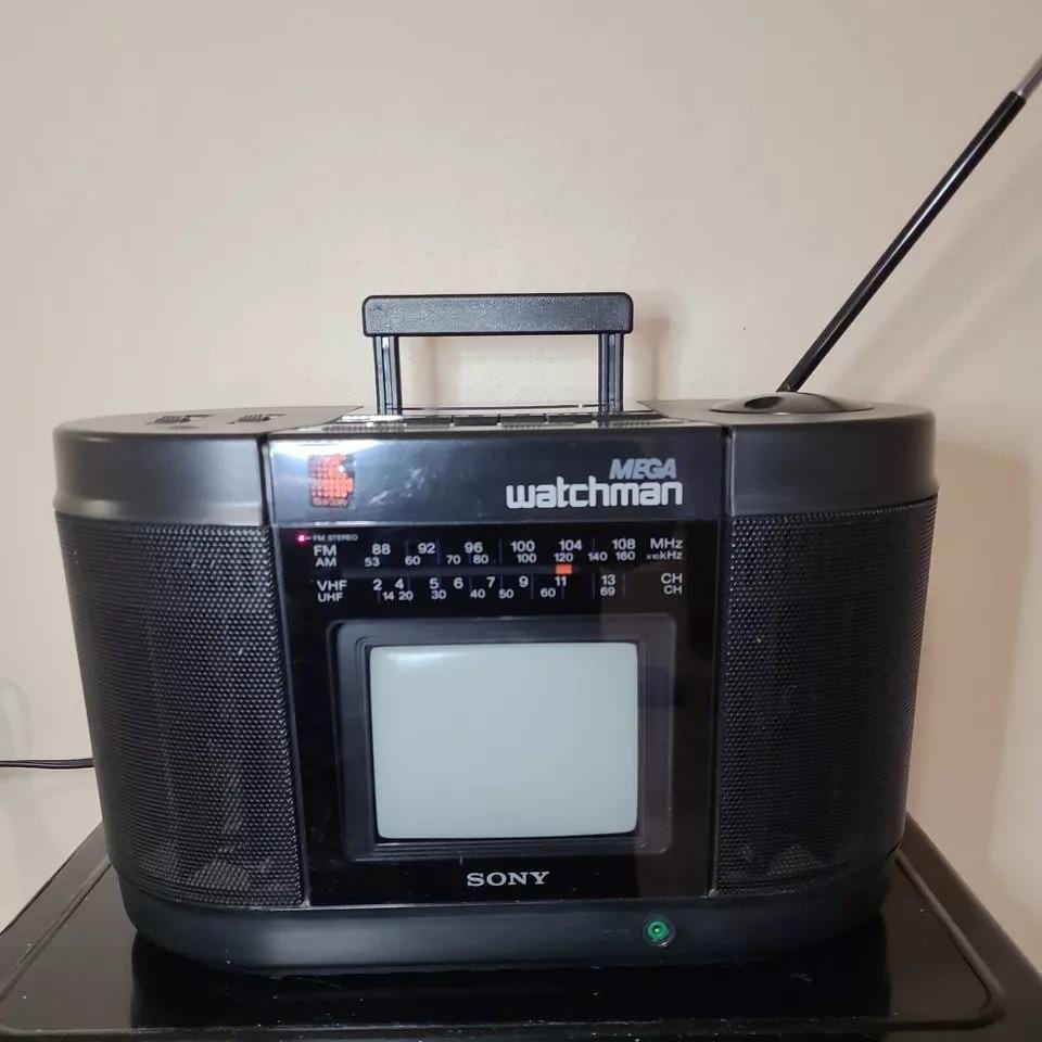 SONY Watchman AMラジオ 1984年製　未使用品 s-l1200.jpg