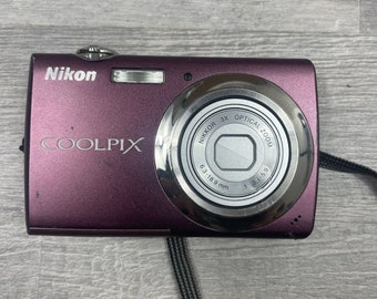 Nikon Coolpix S220 10 Megapixel Digital Camera