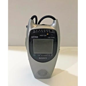 Vintage Sony Watchman FDL-220R Sports Handheld Portable TV FM Radio Working