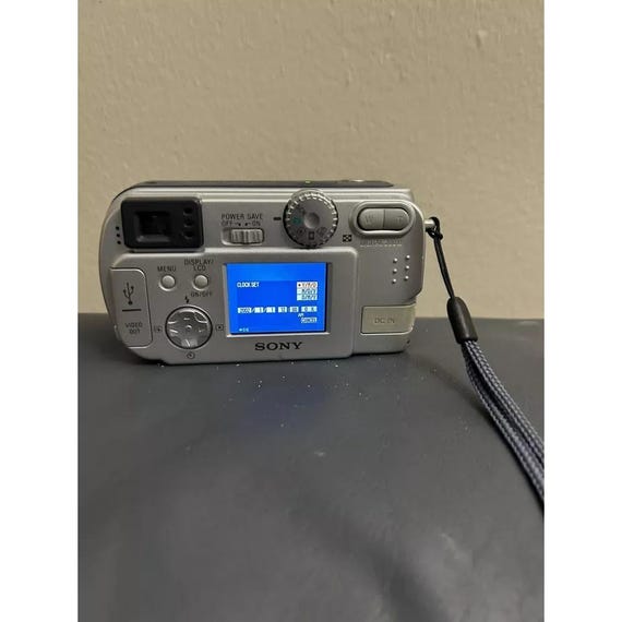 Sony Cyber-shot DSC-P31 2.0MP Digital Camera - Silver - Etsy Denmark