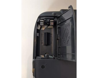 Sony D-F411 Discman ポータブル CD プレーヤー (AM/FM ラジオ付き