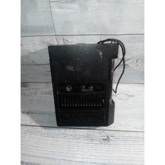 Radio Portatile 3 Bande FM / AM / SW Alta Precisione e Compatta Marrone Radio Portatile 3 Bande FM / AM / SW Alta Precisione e Compatta Marrone