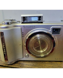 Fujifilm Finepix E510 5MP Digital Camera - Silver - Etsy