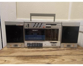 Sony CFS-3000 AM/FM Cassette Player Boombox Detachable Bookshelf Speakers