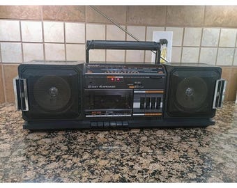 Sharp GF-330 Boombox HiFi Stereo Vintage Retro Audio Cassette Deck AM/FM Radio