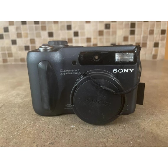 Sony DSC-S85 Cyber-shot 4.1MP Digital Still Camera With 3x Optical