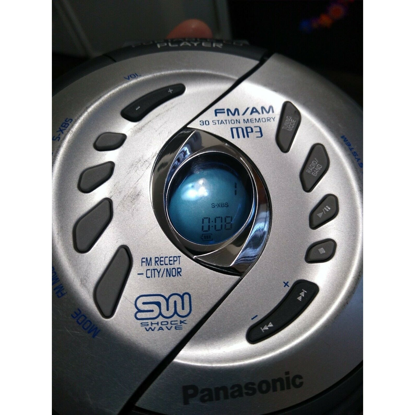 Panasonic　SHOCK WAVE　SL-SW960V　 本体のみ Panasonic Shock Wave Sl-sw960v Portable MP3 FM, AM Radio CD