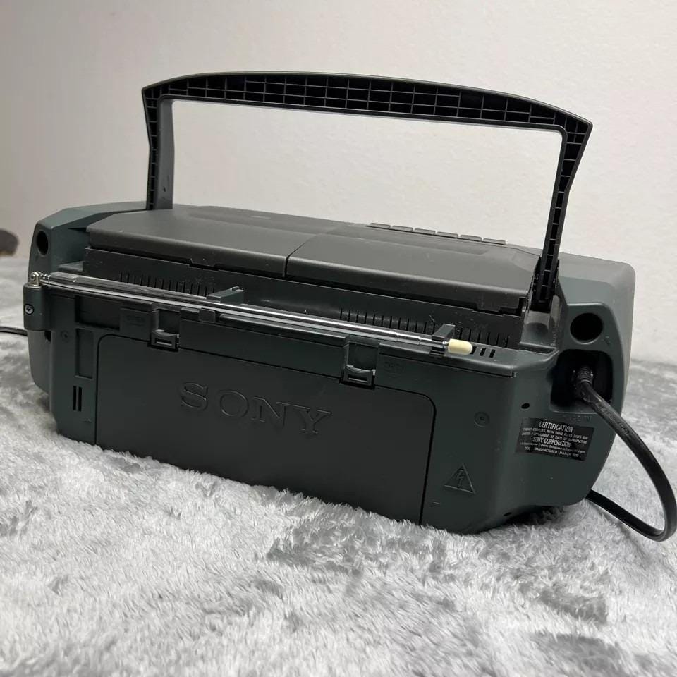 サムダリ CD Sony CFD-S38 CD Am/fm Radio Cassette-corder Portable Boombox