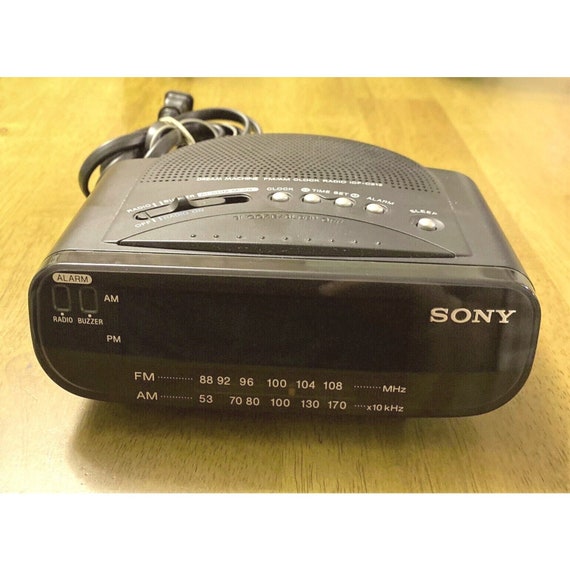 Sony Dream Machine ICF-C212 AM / FM Radio réveil, batterie de secours noir  -  France