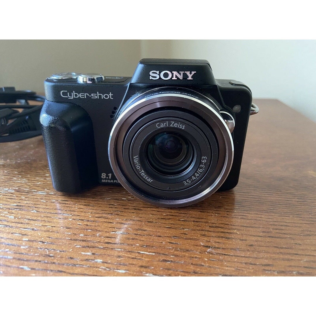 Sony Cyber-shot DSC-H3 8.1 MP Digital Camera 