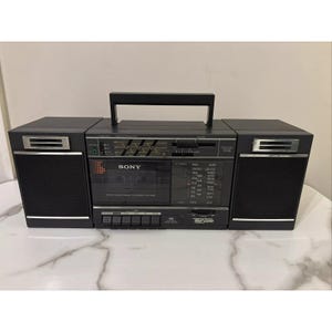 Sony CFS-3000 Stereo Boombox 1980s Tape, Cassette, AM/FM Radio