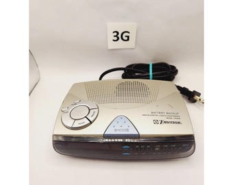Emerson AM/FM Clock Radio CK5028 Am/Fm, Digital LED, Snooze, Battery Backup