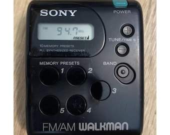 Vintage Sony SRF-M33 Digital Stereo AM/FM Walkman w/clip!!!! Compact & Awesome!!