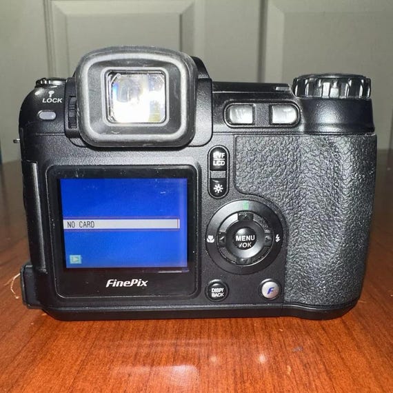 富士フイルム FinePix S シリーズ S5200 5.1MP デジタルカメラ