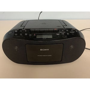 ビンテージ ソニー ポータブル CD プレーヤー AM-FM ラジオ カセット