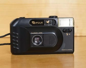 ヴィンテージ 富士 DL-8 フィルムカメラ: 35 mm ポイント＆シュート