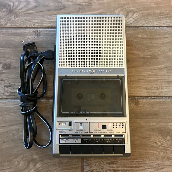 General Electric 3-5157 Silhouette Series 7 Cassette Tape Recorder Player -   Canada