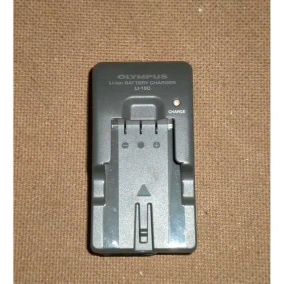 オリンパス カメラ LI-10C バッテリー充電器（コード付き） - Etsy 日本