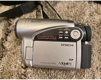 Hitachi DZ-GX5080A DVD Camcorder Cinema Res 30x Zoom 1500X Zoom Digitale