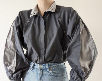 90's vintage steel grey highneck blouse with wide pleated sleeves and napp buttons S M