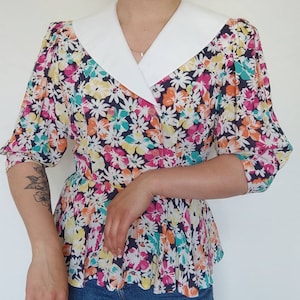 Vintage peplum double breasted blouse with removable XXL collar, flower print 1980 80s 80&#39;s boho hippie