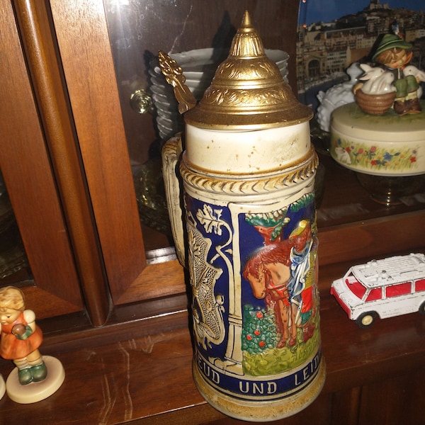 Antique Big 11" Handgemalt 25 German Beer Stein. Made in Germany. Free shipping in the US.