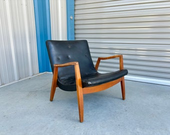1960s Mid Century Scoop Lounge Chair Designed by Milo Baughman