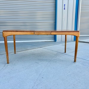 1960s Mid Century Maple Dining Table by Heywood Wakefield image 3