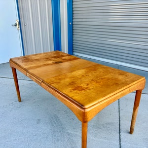 1960s Mid Century Maple Dining Table by Heywood Wakefield image 10