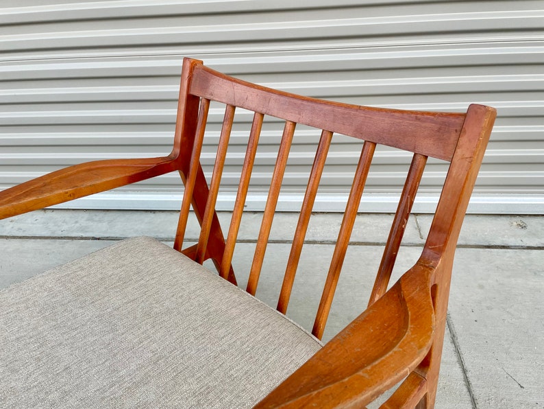 1960s Danish Modern Single Walnut Lounge Chair by Ib Kofod-Larsen for Selig image 6