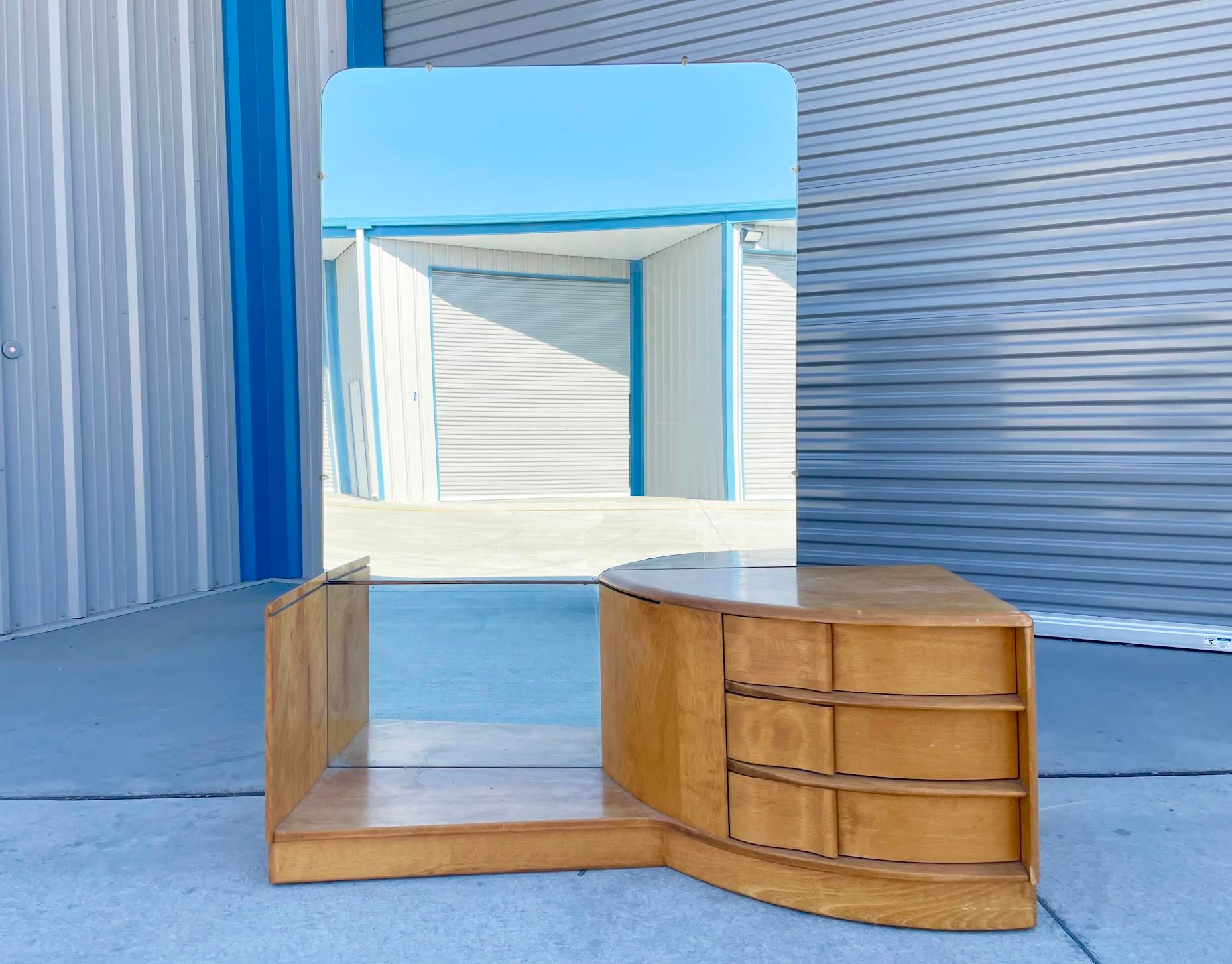 1950s Mid Century Vanity by Heywood Wakefield - Etsy 1950s Mid Century Vanity by Heywood Wakefield - Etsy