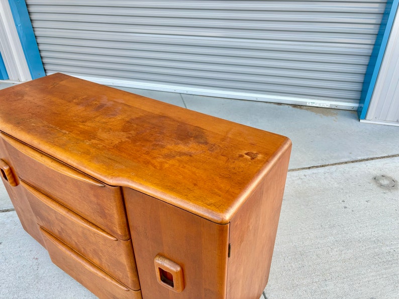 1960s Mid Century Credenza by Heywood Wakefield image 4