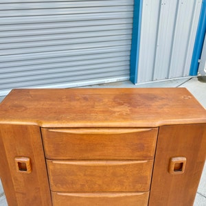 1960s Mid Century Credenza by Heywood Wakefield image 3