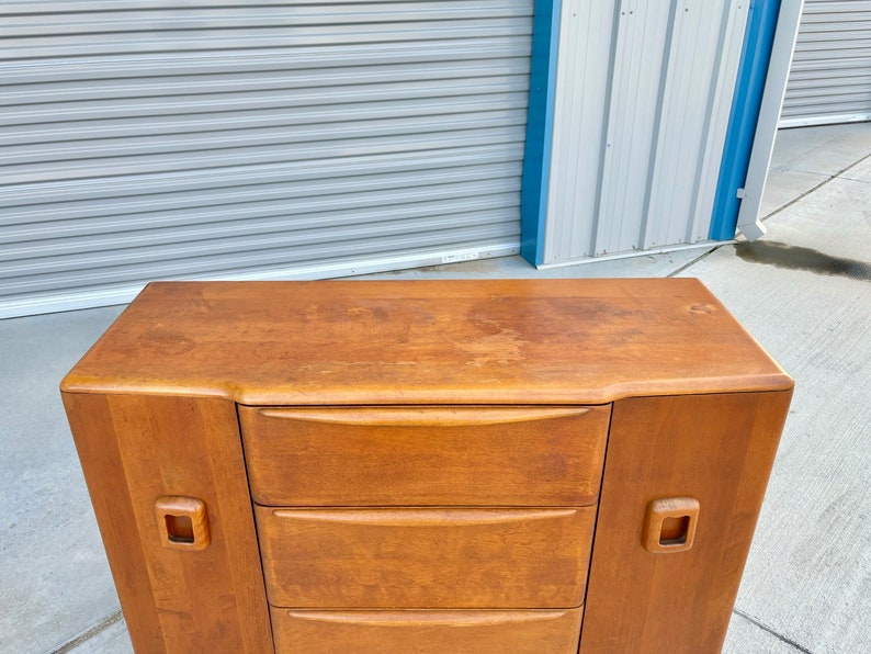 1960s Mid Century Credenza by Heywood Wakefield image 3