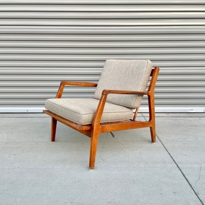 1960s Danish Modern Single Walnut Lounge Chair by Ib Kofod-Larsen for Selig image 2