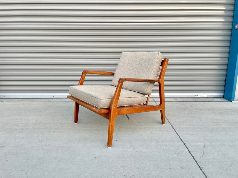 1960s Danish Modern Single Walnut Lounge Chair by Ib Kofod-Larsen for Selig image 2