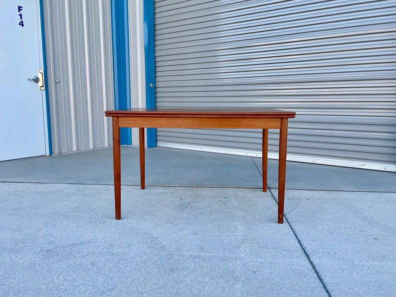 Table de salle à manger à rallonge moderne en teck des années 1960, Danemark image 1