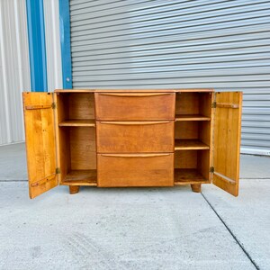 1960s Mid Century Credenza by Heywood Wakefield image 6