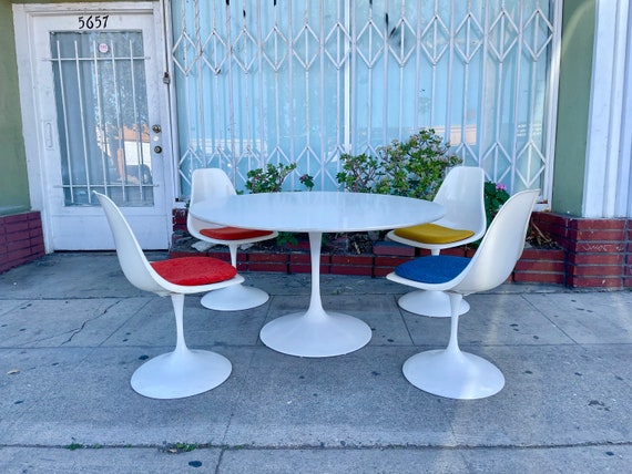 Mid century Tulip Dining Table Set Styled After Eero Saarinen Etsy