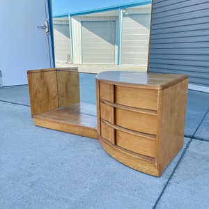 1950s Mid Century Vanity by Heywood Wakefield image 7