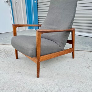 1960s Mid Century Walnut Recliner by Folke Ohlsson for Dux image 3