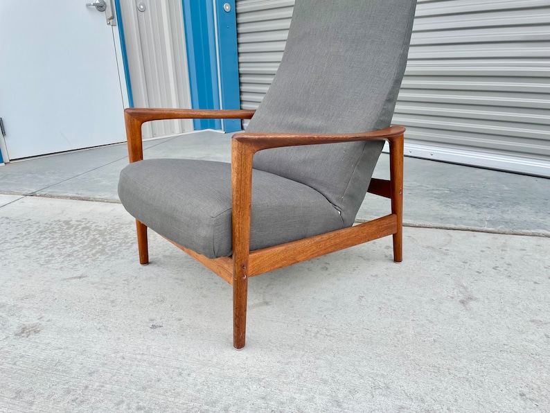 1960s Mid Century Walnut Recliner by Folke Ohlsson for Dux image 3