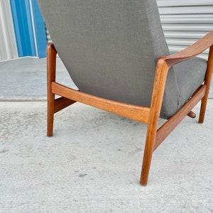 1960s Mid Century Walnut Recliner by Folke Ohlsson for Dux image 10
