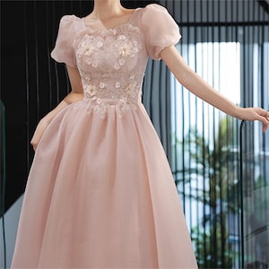 Baby pink prom dress long Beaded dress Short puffy sleeve ball gown Lace floral dress Square neck graduation gown Flower evening prom dress