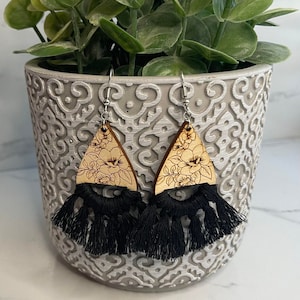 Teardrop Multi Flower Engraved Macrame Earrings - Digital Laser File - PDF - SVG (Digital File Only) Glowforge Laser Cut Jewelry